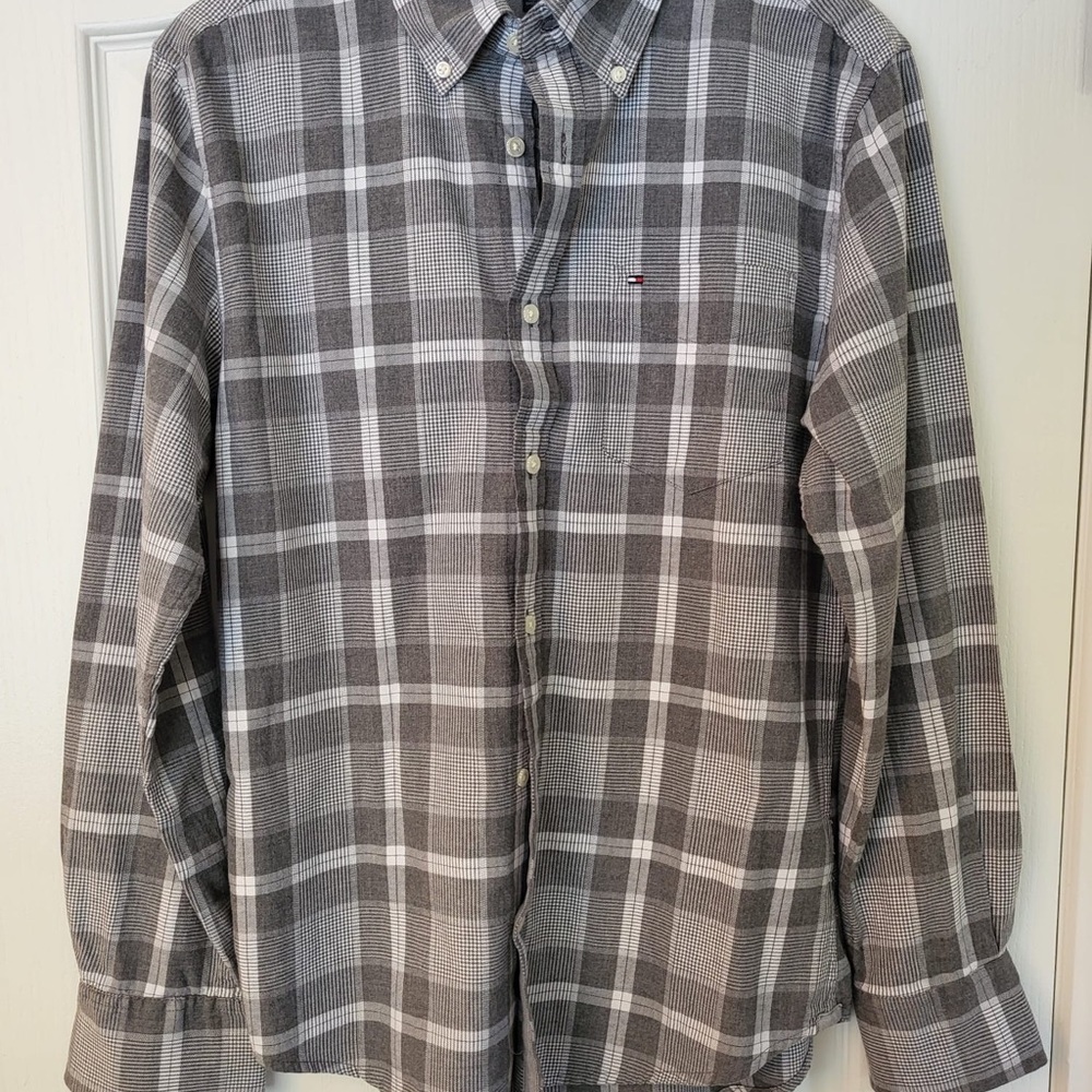 Tommy Hilfiger Men's Black and White Plaid Shirt Medium